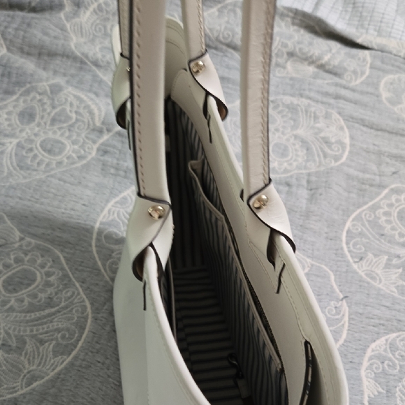 Dooney & Bourke Cream Tote with Classic Design - Picture 9 of 12